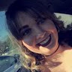 Meet your Posher, Izabella